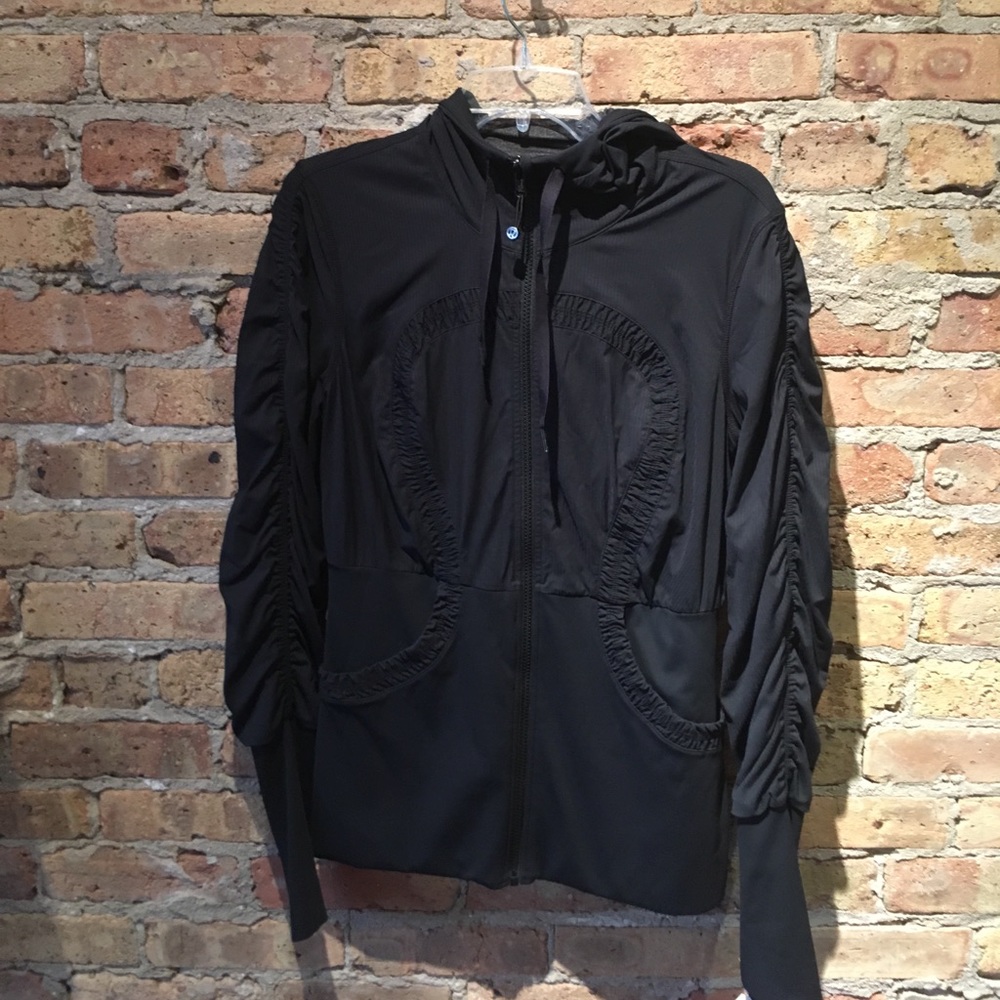 Lululemon black/gray reversible jacket sz 12 55640